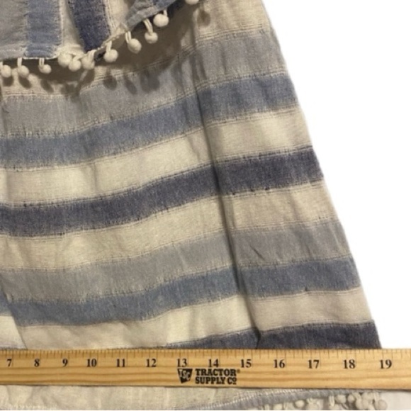 Boho Blue & White Blouse. Large Gypsy Balloon Sleeves Prairie Ruffled Neck - Picture 8 of 8